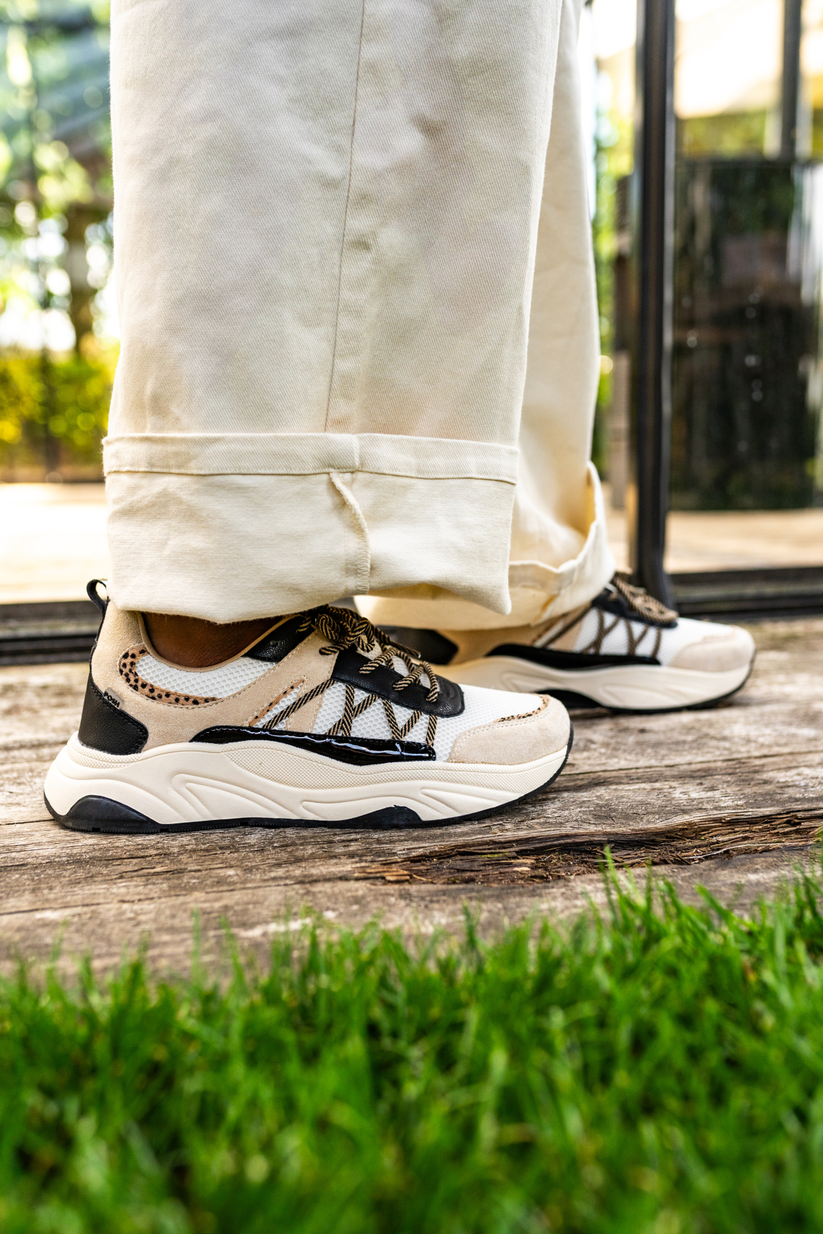 POSH By Poelman Sneakers Dames Beige, sneaker voor dames – foto 3