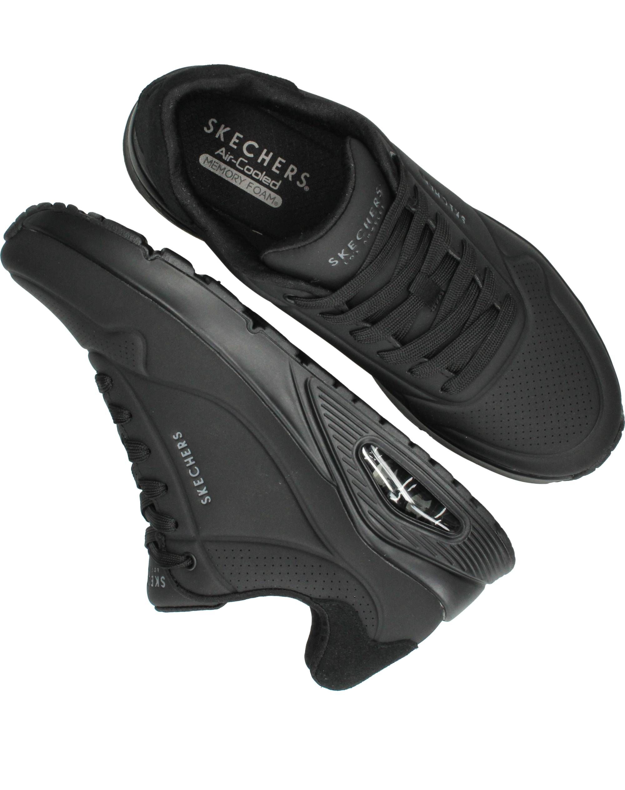 Durlinger Skechers Uno Suited on air
